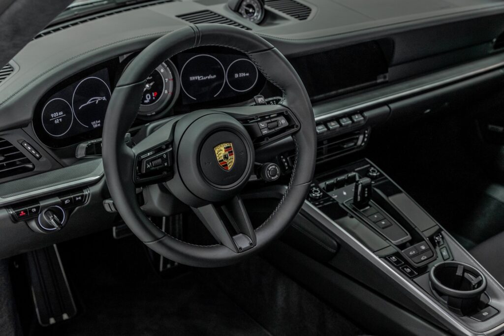 Porsche Turbo 911 interior and steering wheel